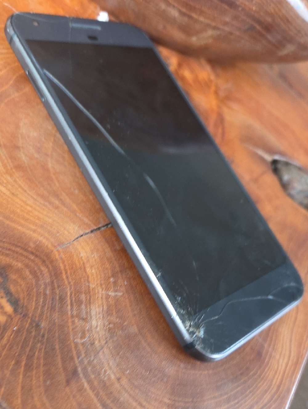 First generation google pixel phone. Black Color rare edition.